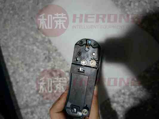 Νέος υψηλής ποιότητας ATM Cash Dispensing E-Ring Fastener Locking 4×9×0,6 ταιριάζει στο καρότσι με σφιγκτήρα Hyosung CDU